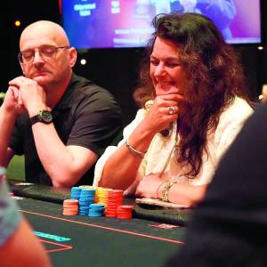 Marleen uit Losser tweede op Open Nederlands Kampioenschap Poker