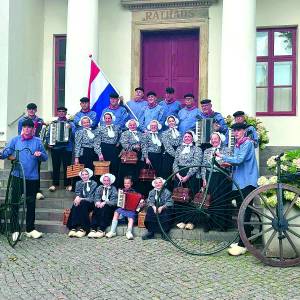 Losser Böggelrieders en Daansers naar Neustadt in Holstein