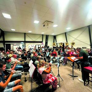 Muziekvereniging DTKS en Marchingband EVC brengen filmmuziek tot leven in @the Movies