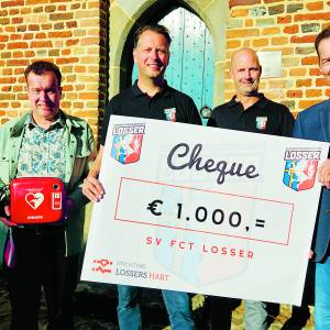 Supportersvereniging FCT Losser steunt Stichting Lossers Hart met € 1.000