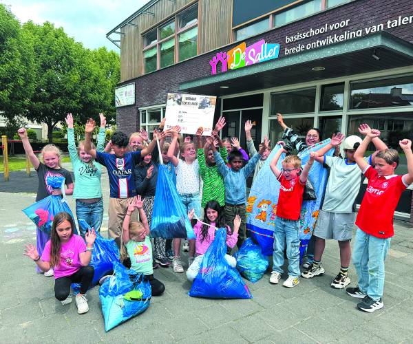 Basisschool De Saller uit Losser wint Textiel
